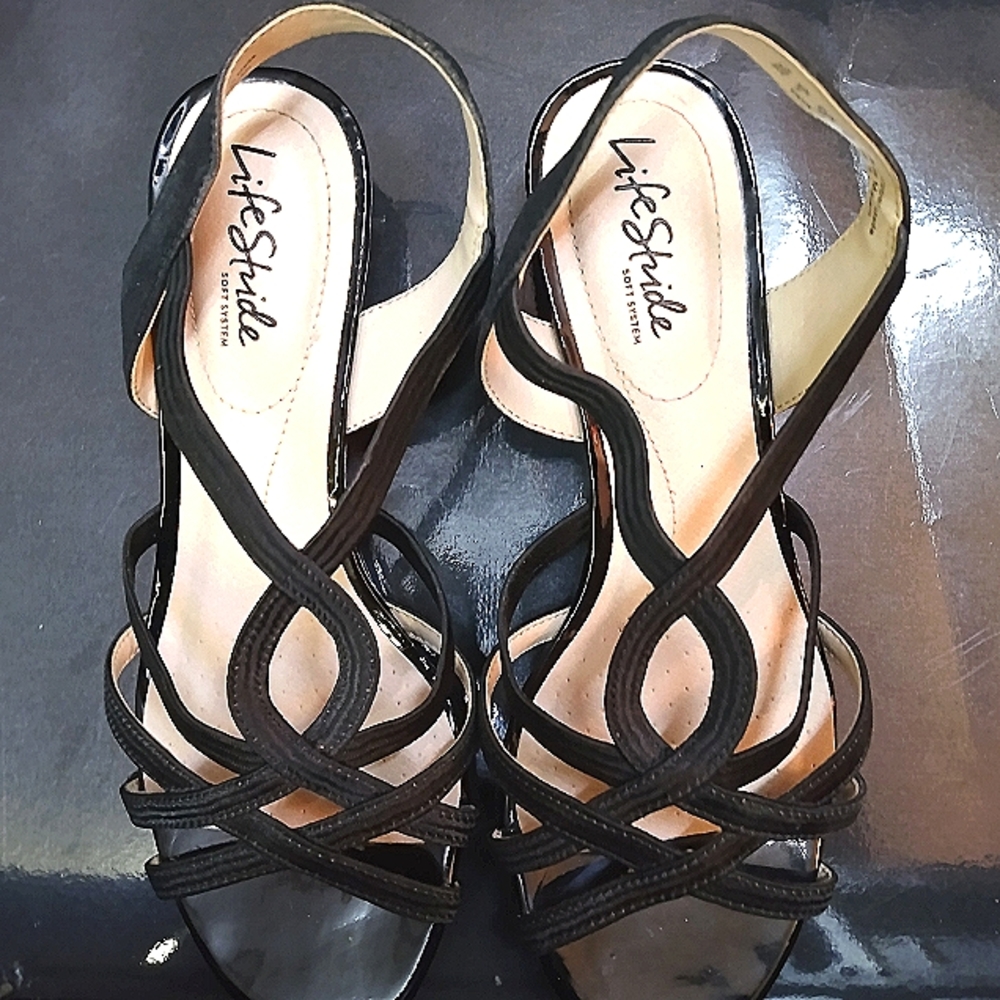 Life Stride sandals